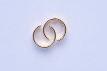 Load image into Gallery viewer, Venus Ear Cuffs - Gold